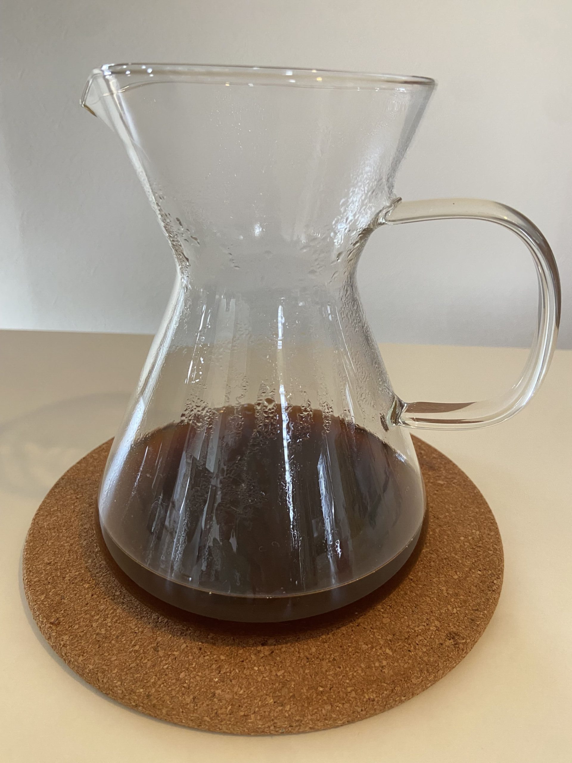 きゃろっと式のコーヒーの淹れ方を実践している様子